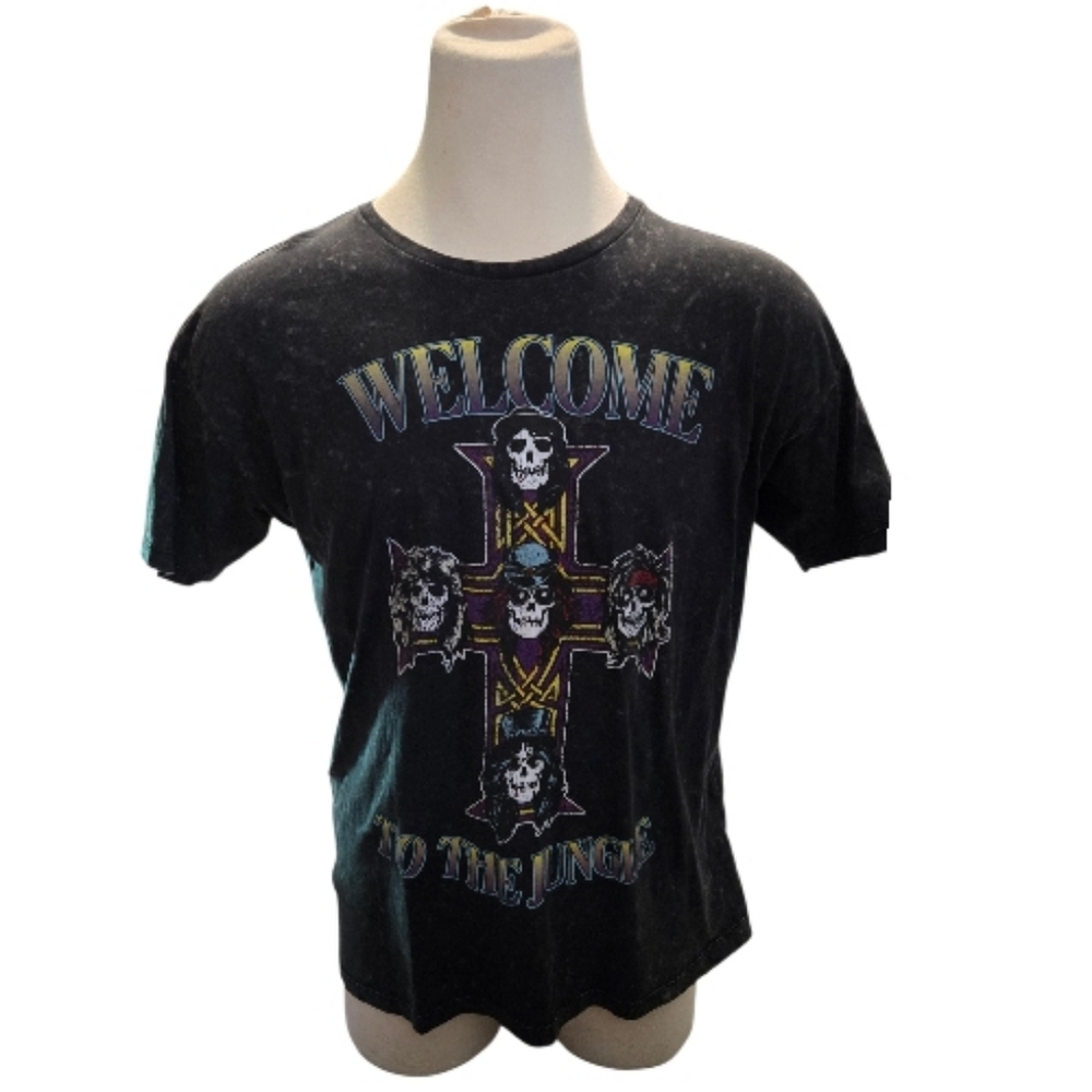 Guns N Roses Black Graphic T-Shirt with Skull Design